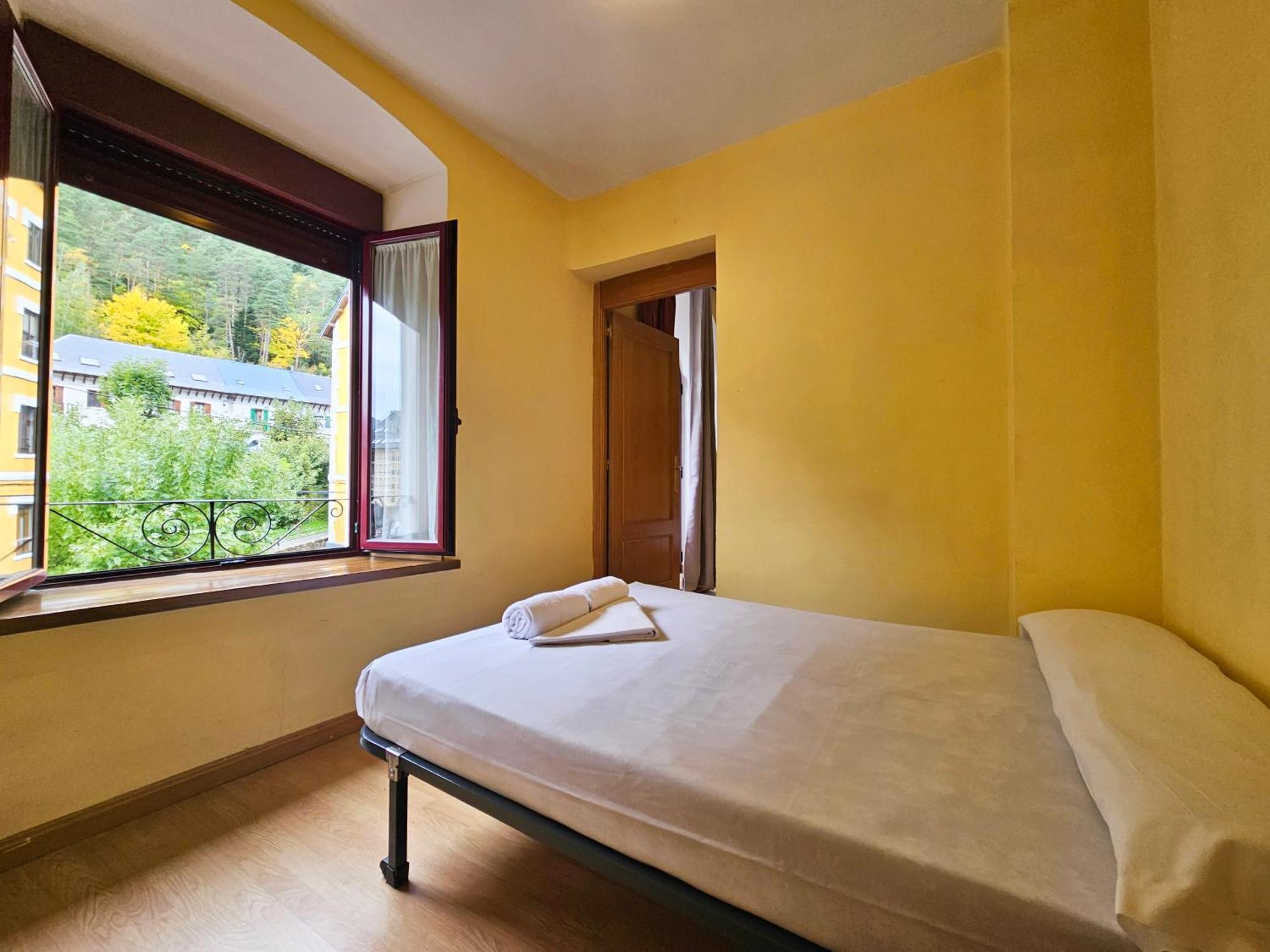 Apartamentos Canfranc 3000 מראה חיצוני תמונה